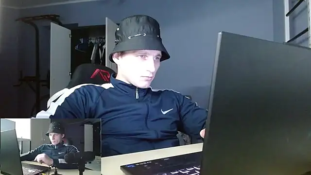 Poliglotjoe1 online show from 5, 2, 2026