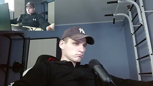 Poliglotjoe1 online show from 6, 1, 2026