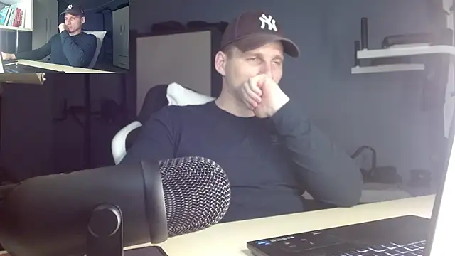 Poliglotjoe1 online show from 17, 12, 2025