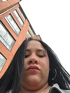 Kendra-daring online show from 18, 12, 2025