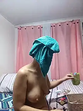 Snapshot of sarasol22 chatting on 22, 11, 2025 sarasol22 online show from 22, 11, 2025