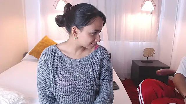 Snapshot of MiaRosy_ValentinoRussel chatting on 29, 11, 2025 MiaRosy ValentinoRussel online show from 29, 11, 2025