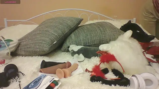 Snapshot of LisaHoneyLisa chatting on 28, 11, 2025 LisaHoneyLisa online show from 28, 11, 2025