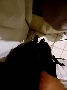 Eezxxx online show from 2, 12, 2025