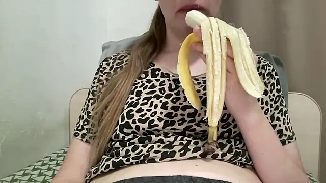 alisa kitcat online show from 9, 2, 2026