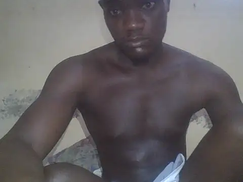 Snapshot of UsTwo_ chatting on 30, 11, 2025 UsTwo online show from 30, 11, 2025