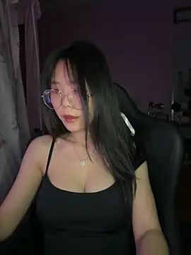 Snapshot of Kiee-lee chatting on 30, 4, 2026 Kiee-lee online show from 30, 4, 2026