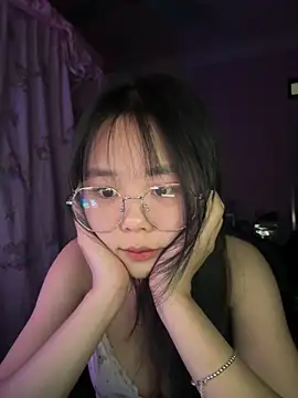 Kiee-lee online show from 10, 4, 2026