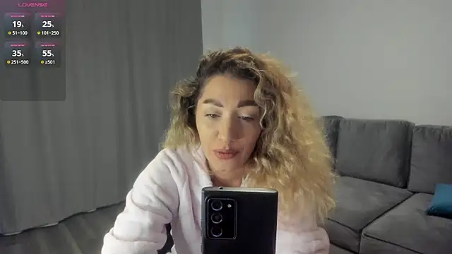 rossana doll online show from 14, 1, 2026