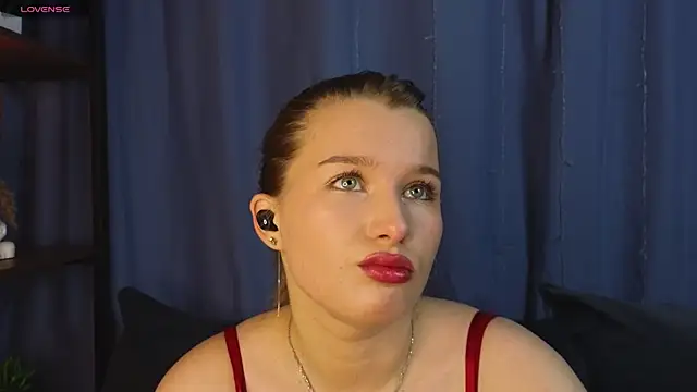 ImiMonroe online show from 11, 5, 2026