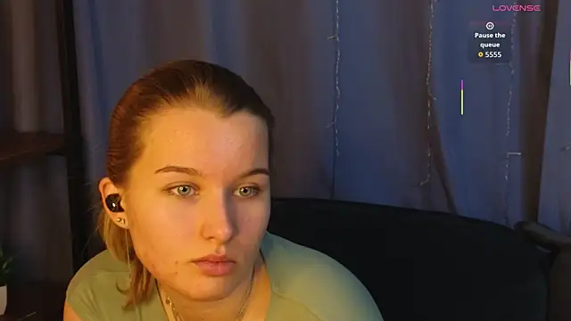 ImiMonroe online show from 13, 5, 2026