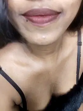 Simran 0011 online show from 12, 4, 2026