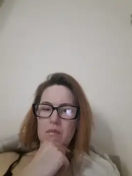Snapshot of LanaOlbenst chatting on 28, 4, 2026 LanaOlbenst online show from 28, 4, 2026