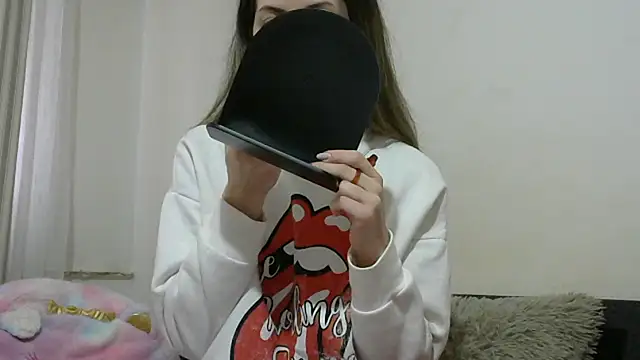 Erii18 online show from 9, 2, 2026