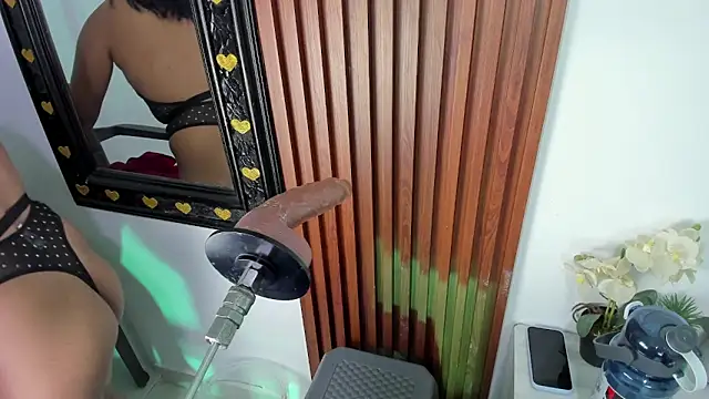 Latina candy01 online show from 8, 1, 2026