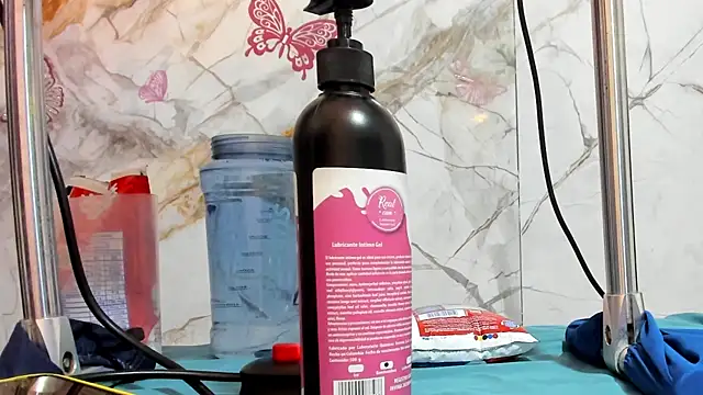 Latina candy01 online show from 18, 4, 2026