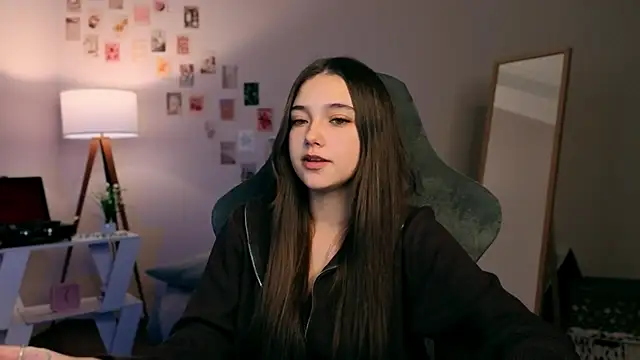 Snapshot of Vexorine chatting on 28, 11, 2025 Vexorine online show from 28, 11, 2025