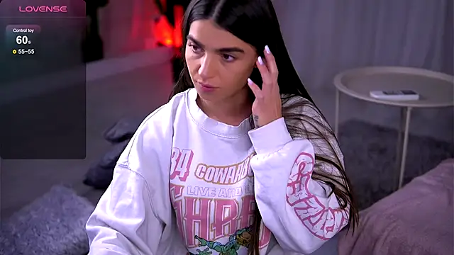 Snapshot of PureEllieX chatting on 28, 11, 2025 PureEllieX online show from 28, 11, 2025