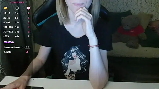 Snapshot of __Katherine___ chatting on 26, 11, 2025 Katherine online show from 26, 11, 2025