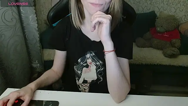 Snapshot of __Katherine___ chatting on 20, 11, 2025 Katherine online show from 20, 11, 2025