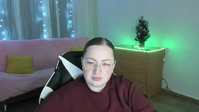 GirlPlayer online show from 1, 2, 2026