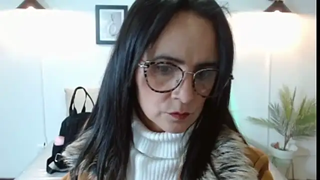 Juliana  lx online show from 4, 12, 2025