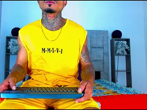 Hot Latino x online show from 10, 2, 2026