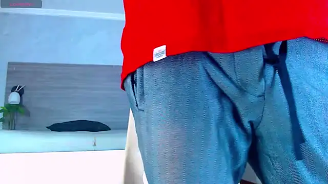 Hot Latino x online show from 5, 2, 2026