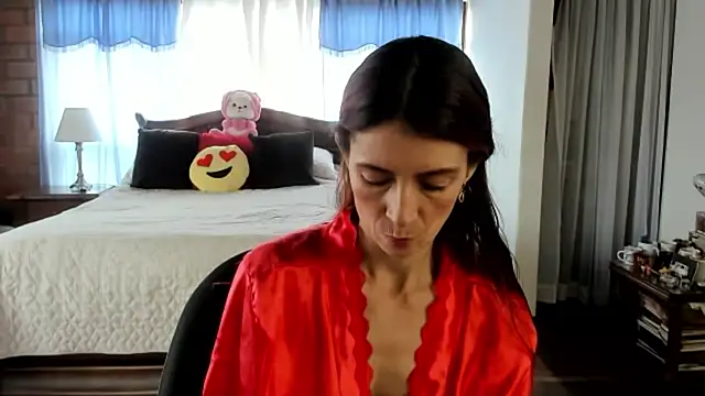 Charlotte-Willson online show from 10, 2, 2026