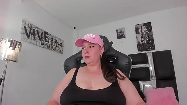 Snapshot of Sophiie_Rouse_ chatting on 27, 11, 2025 Sophiie Rouse online show from 27, 11, 2025