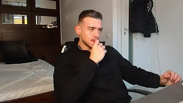 ElijahThorne online show from 13, 1, 2026