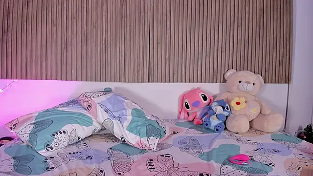 Hayley-Fox online show from 26, 2, 2026