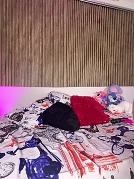 Hayley-Fox online show from 12, 4, 2026