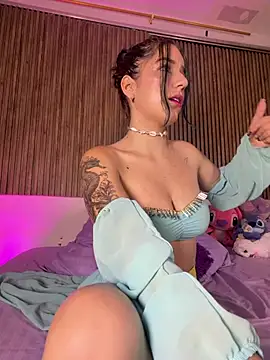 Hayley-Fox online show from 18, 4, 2026