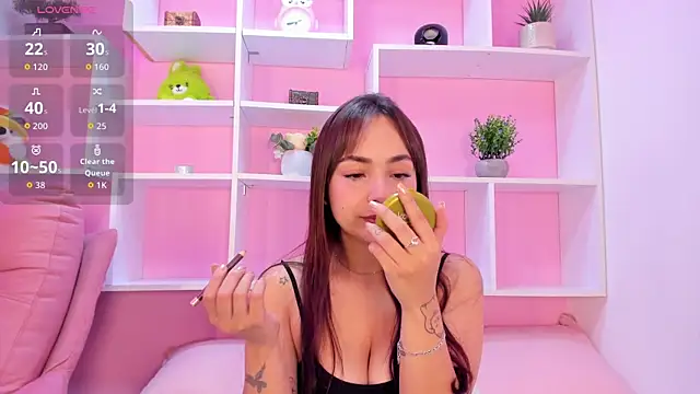 kittyMelvis online show from 25, 11, 2025