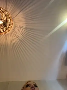 valeryfox   online show from 9, 1, 2026