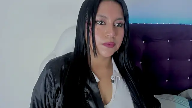 veronicaa squirt online show from 11, 4, 2026