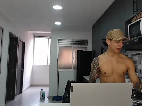 master Tripa online show from 24, 11, 2025