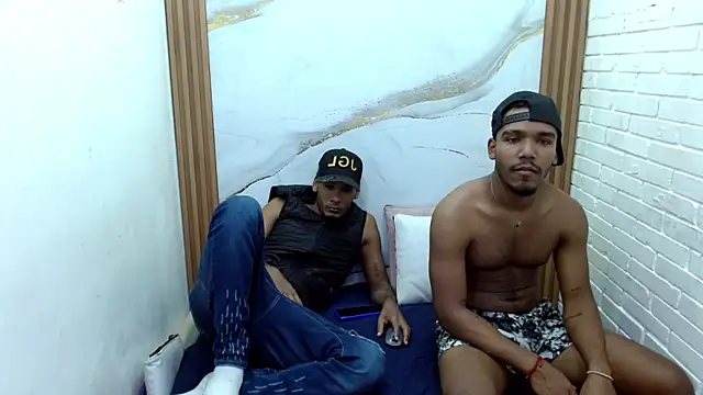 Straight latinX online show from 30, 11, 2025