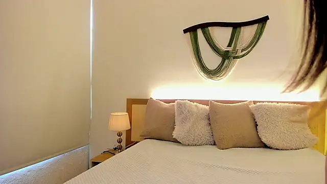 BonsMoon online show from 1, 12, 2025