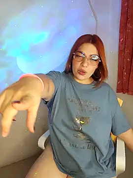 mila curvy online show from 25, 2, 2026