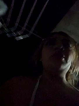 mila curvy online show from 14, 12, 2025