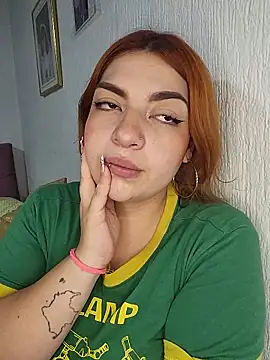 mila curvy online show from 16, 3, 2026