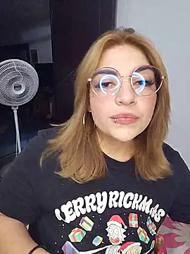 mila curvy online show from 21, 12, 2025