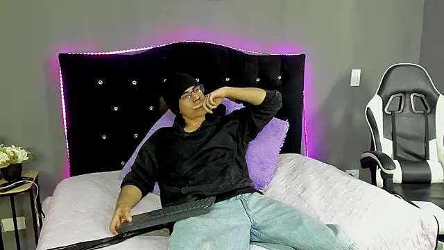 eren jeager online show from 22, 4, 2026