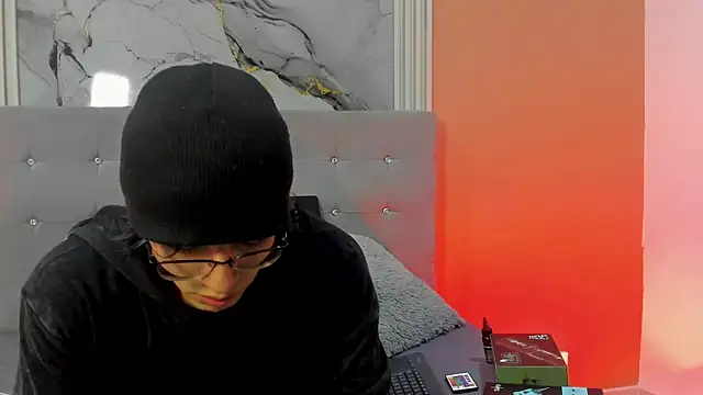 Snapshot of eren_jeager chatting on 29, 4, 2026 eren jeager online show from 29, 4, 2026