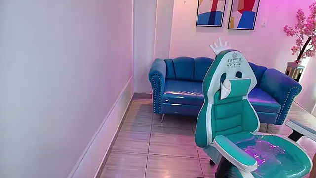 Snapshot of Emily_andrews chatting on 11, 1, 2026 Emily andrews online show from 11, 1, 2026