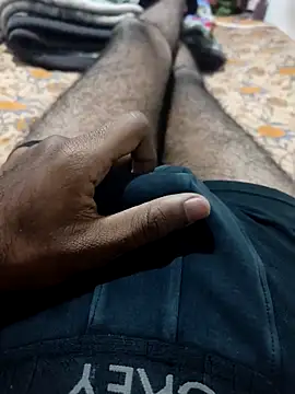 Snapshot of yuvrajpandey chatting on 4, 12, 2025 yuvrajpandey online show from 4, 12, 2025