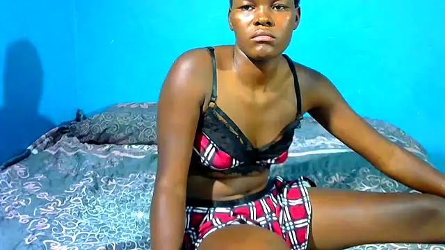 VirginPrincess06 online show from 18, 12, 2025