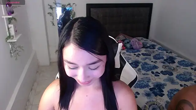 Ariel Laurentt online show from 22, 7, 2026